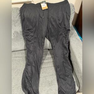 The North Face Aphrodite 2.0 Jogger Women Regular 3X Solid Black Drawstring